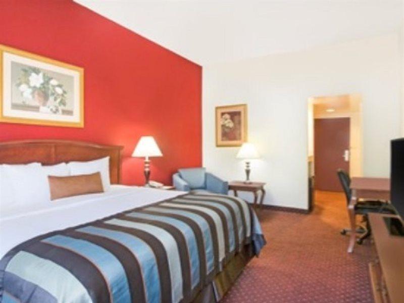 Holiday Inn Express & Suites - Mobile - I-65 By Ihg מראה חיצוני תמונה