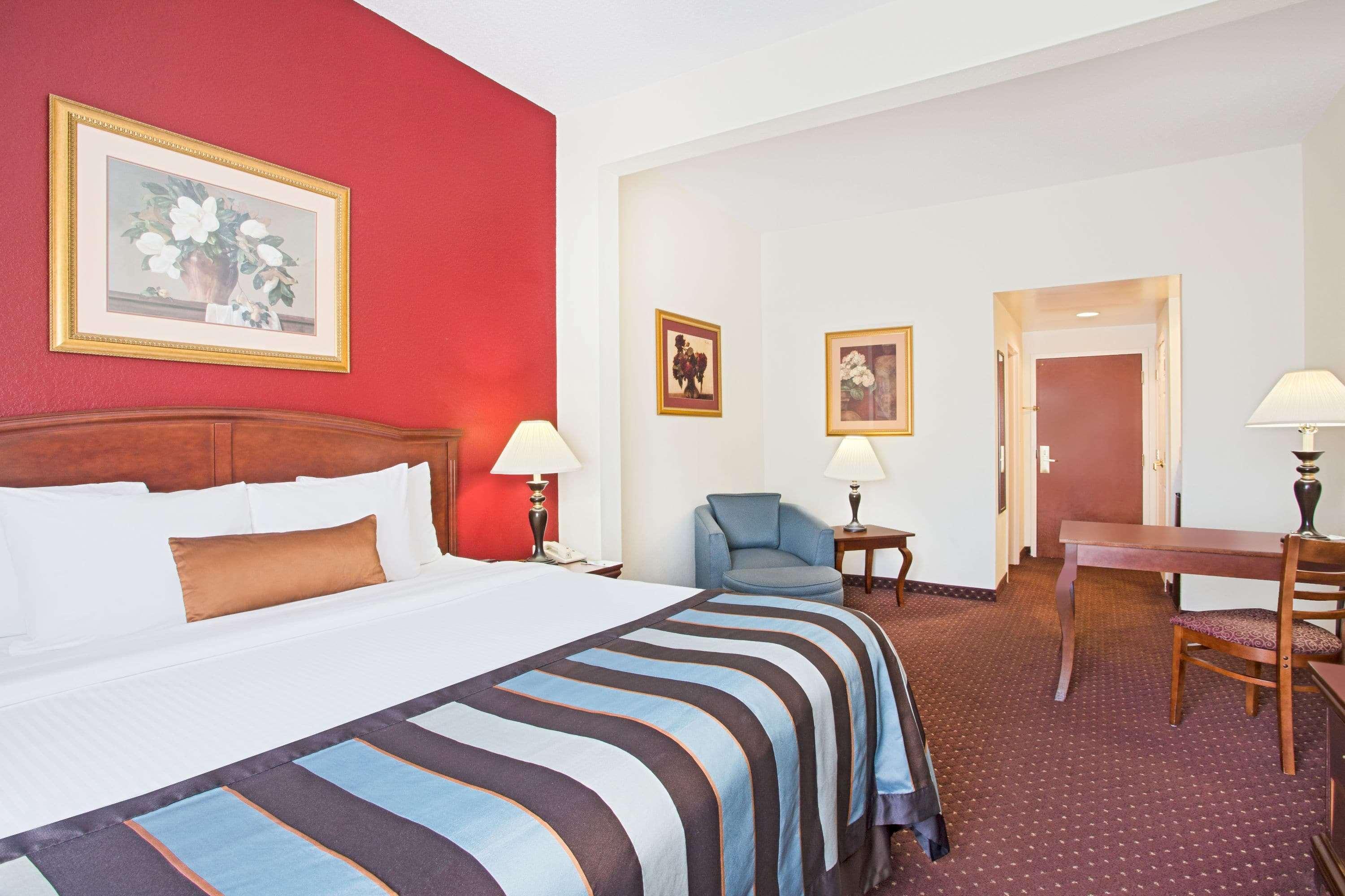 Holiday Inn Express & Suites - Mobile - I-65 By Ihg מראה חיצוני תמונה