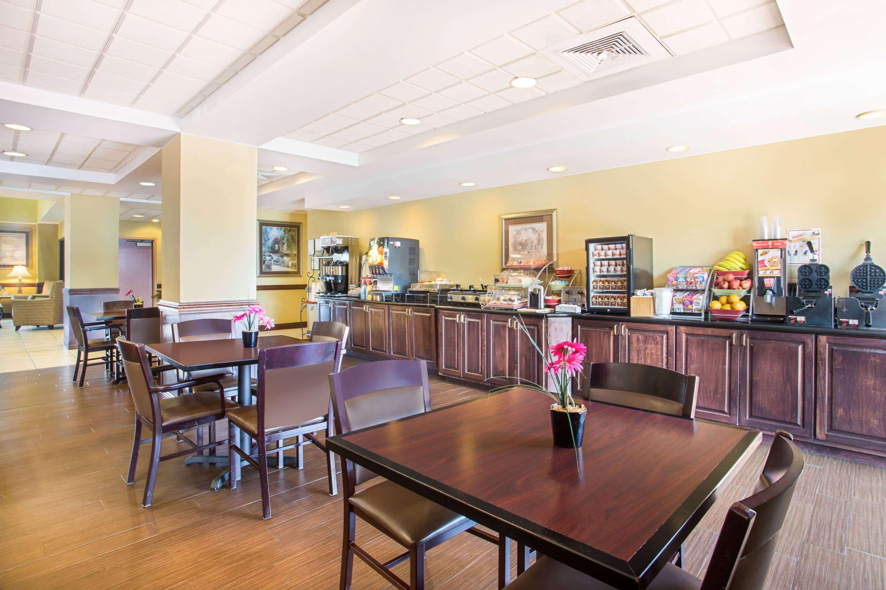 Holiday Inn Express & Suites - Mobile - I-65 By Ihg מראה חיצוני תמונה