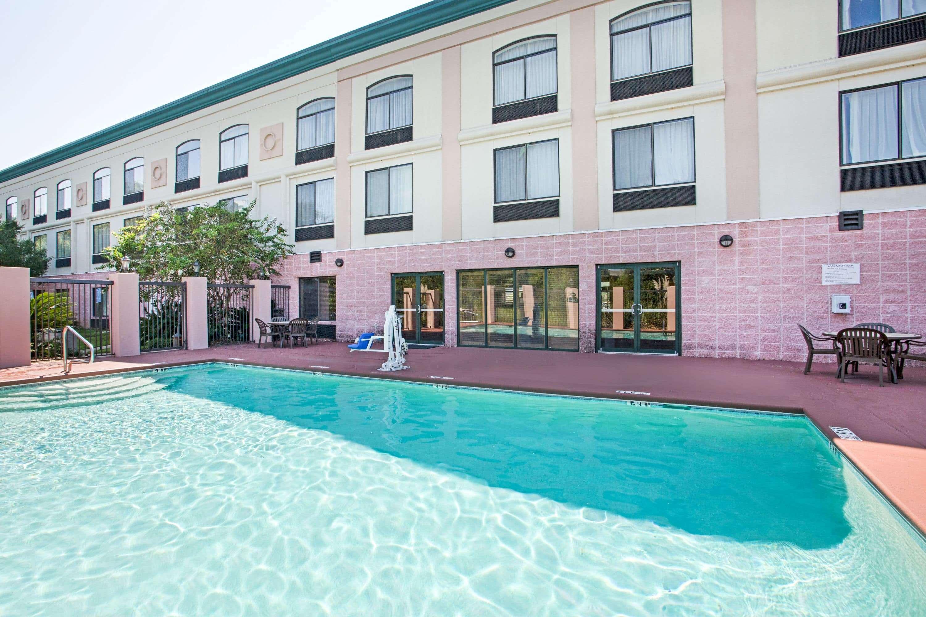 Holiday Inn Express & Suites - Mobile - I-65 By Ihg מראה חיצוני תמונה